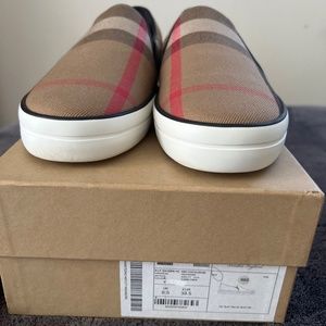 Burberry slip on sneakers